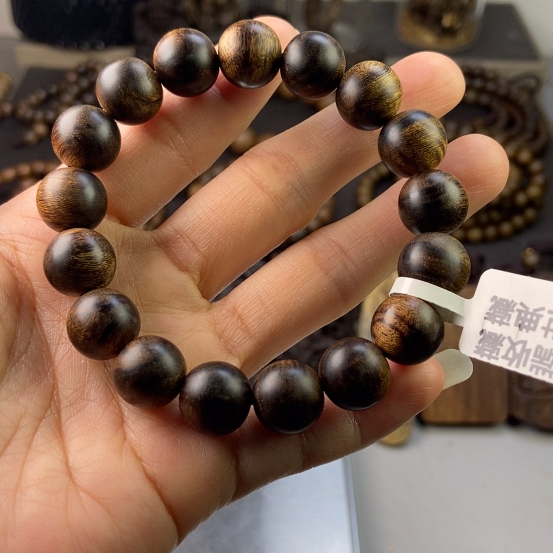沉香手串张*明越南芽庄瘤疤白