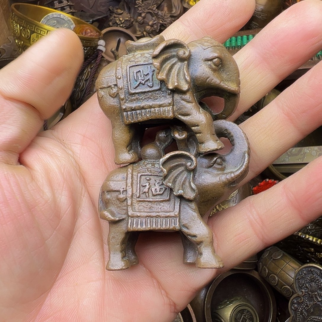 精品铜器，精美文玩