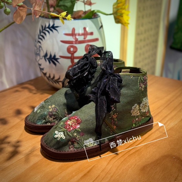 【璀璨马丁靴】重工刺绣西楚手工千层底布鞋