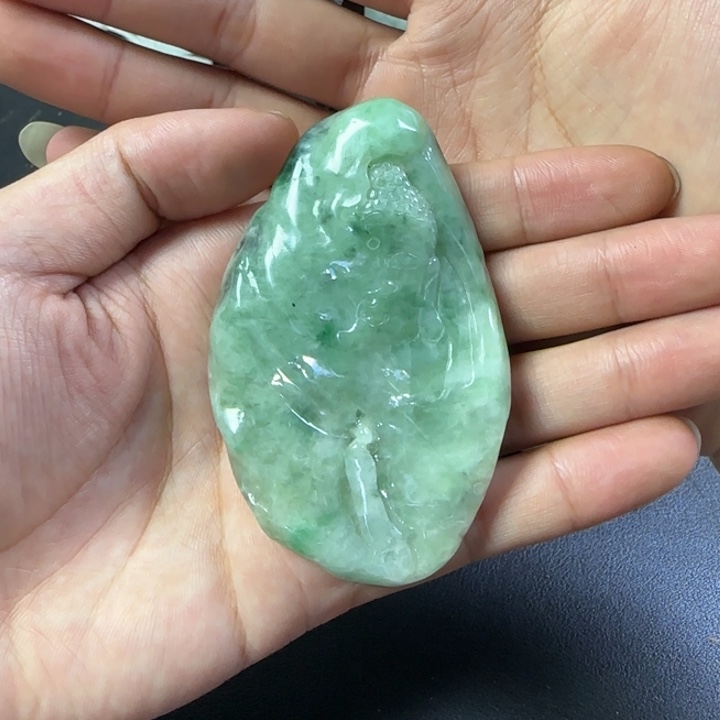 翡翠未镶嵌把件翡翠