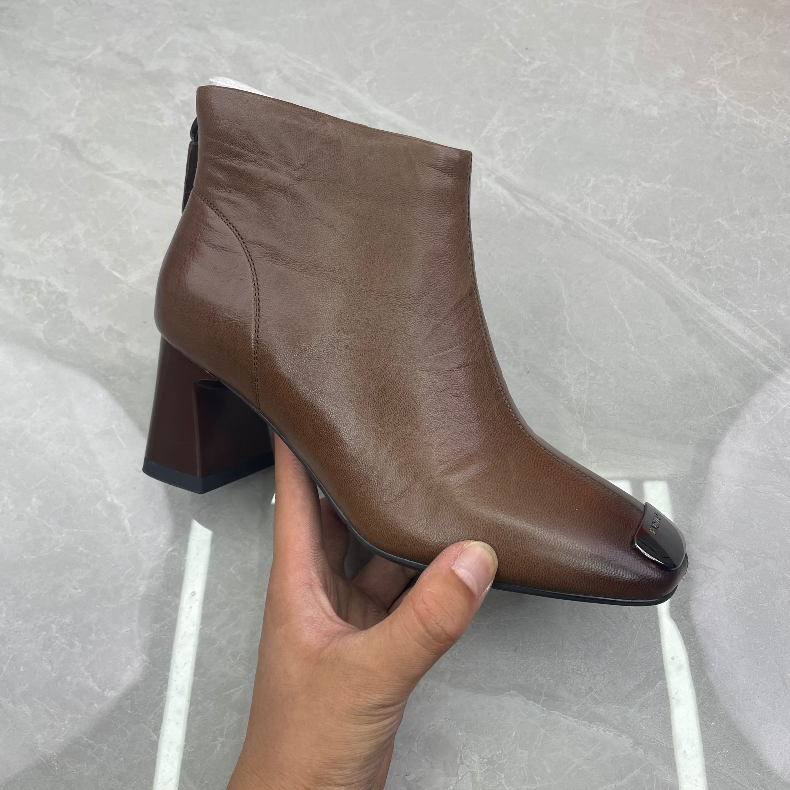 短靴女靴子 羊皮 53924-2010（孤款）F区37码