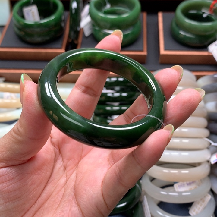 【闪购商品】和田玉（碧玉）手镯未镶嵌