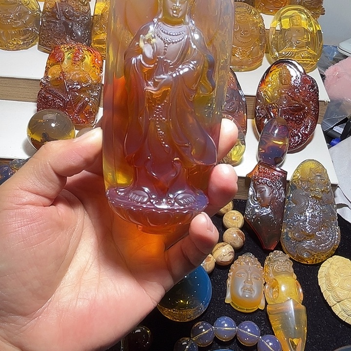 琥珀未镶嵌颈饰天然缅甸琥珀站观音 