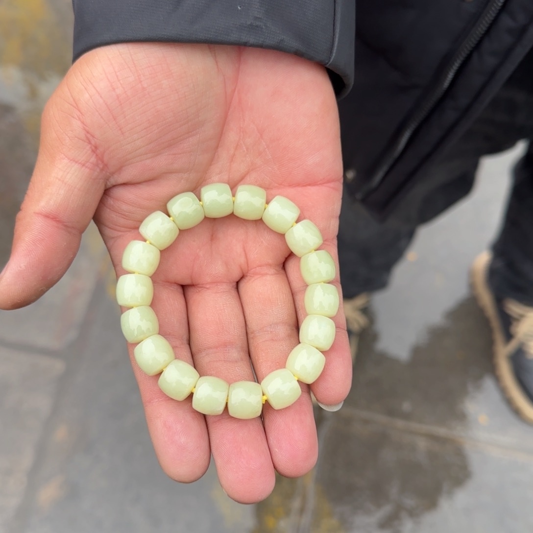 和田玉手链未镶嵌