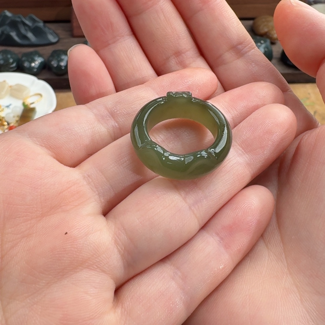 和田玉未镶嵌颈饰18➕