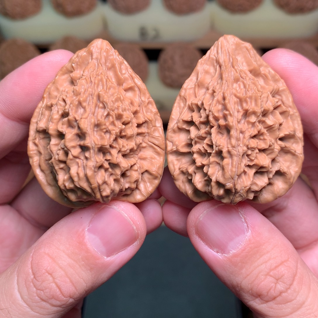 文玩核桃吊坠38秦岭野生凤仙鸡心