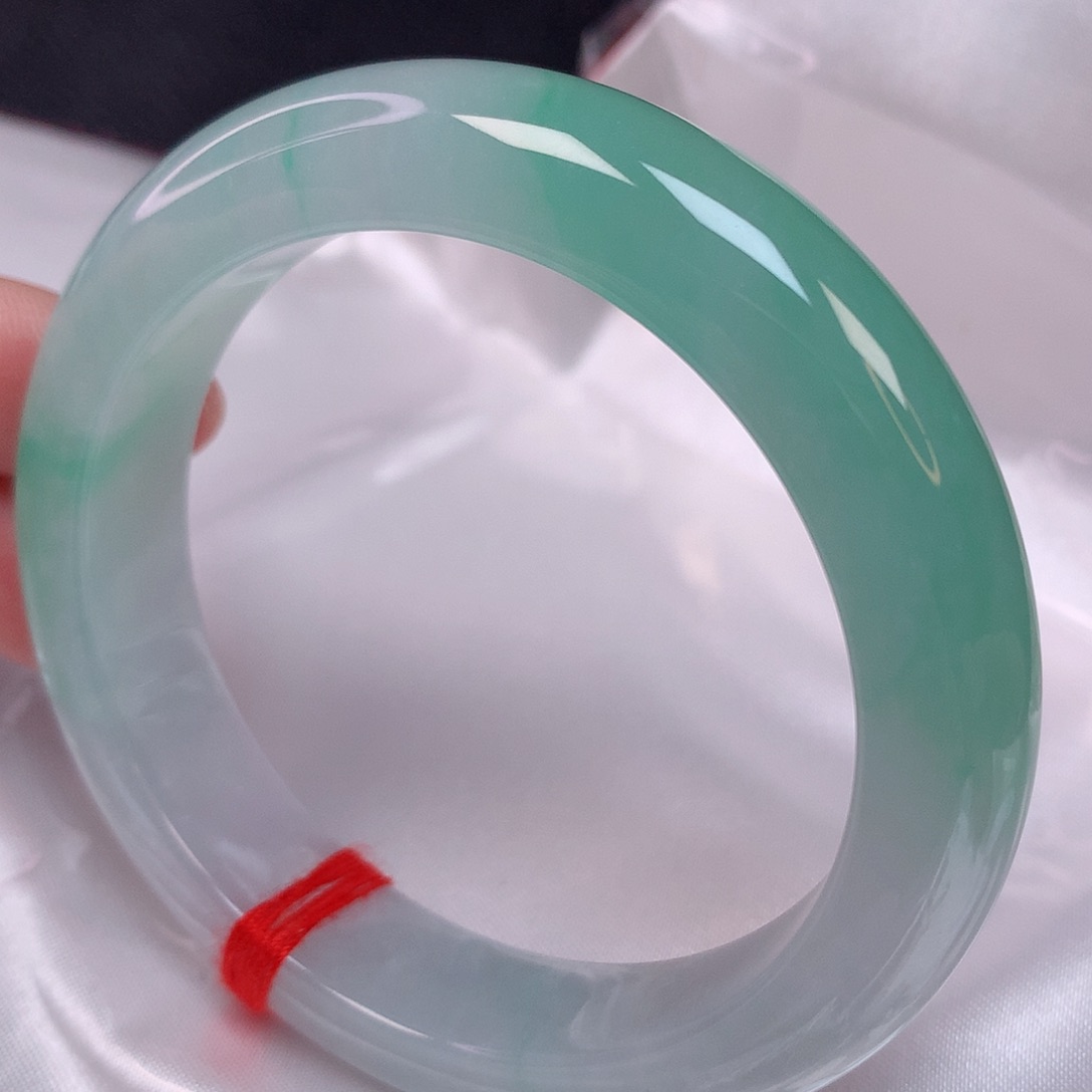 翡翠手镯未镶嵌56 翡翠手镯