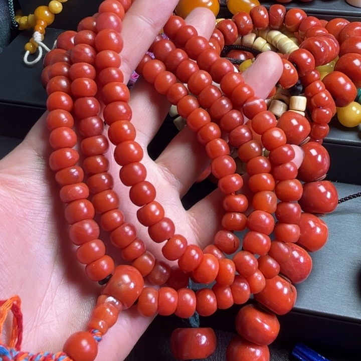 颈饰玻璃安**读琉璃………………