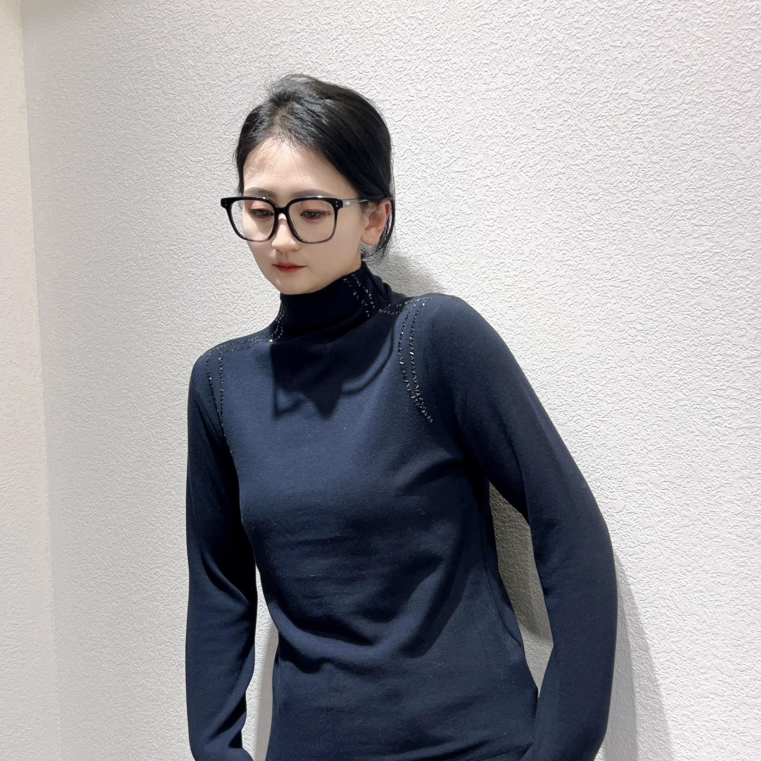 邻家集品时尚休闲打底衫82543201