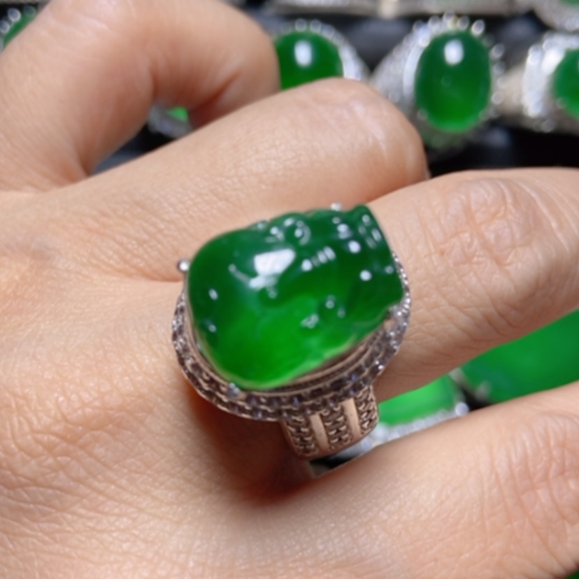 【闪购商品】翡翠颈饰未镶嵌翡翠