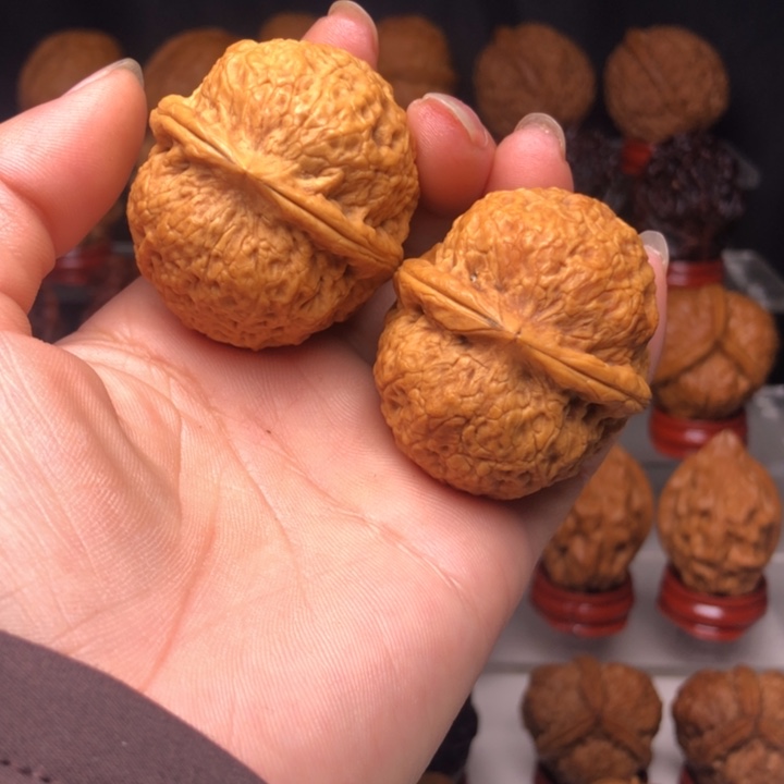 吊坠桃核7团凤绣球