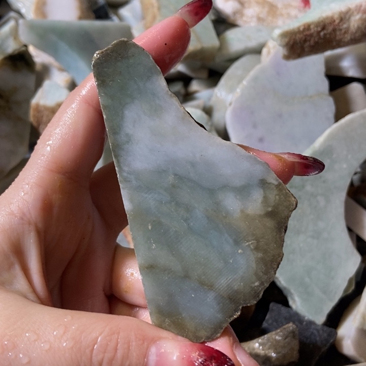 翡翠颈饰未镶嵌天然翡翠