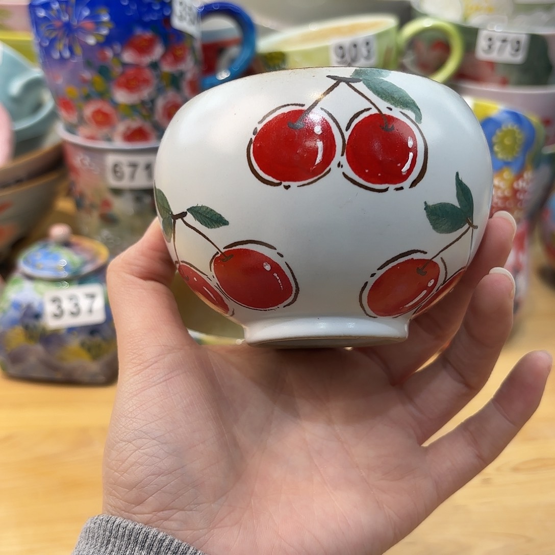 瓷片兔兔嘎嘎嘎好帅