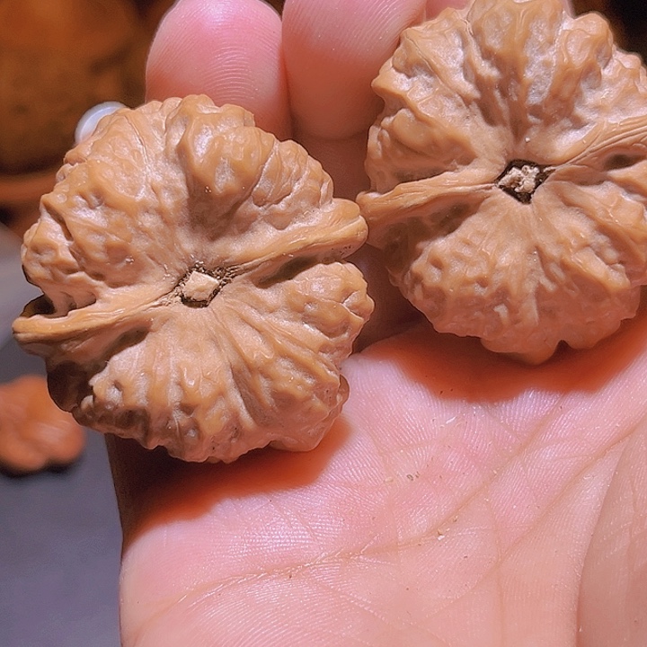 文玩核桃把件?*?蛤蟆头