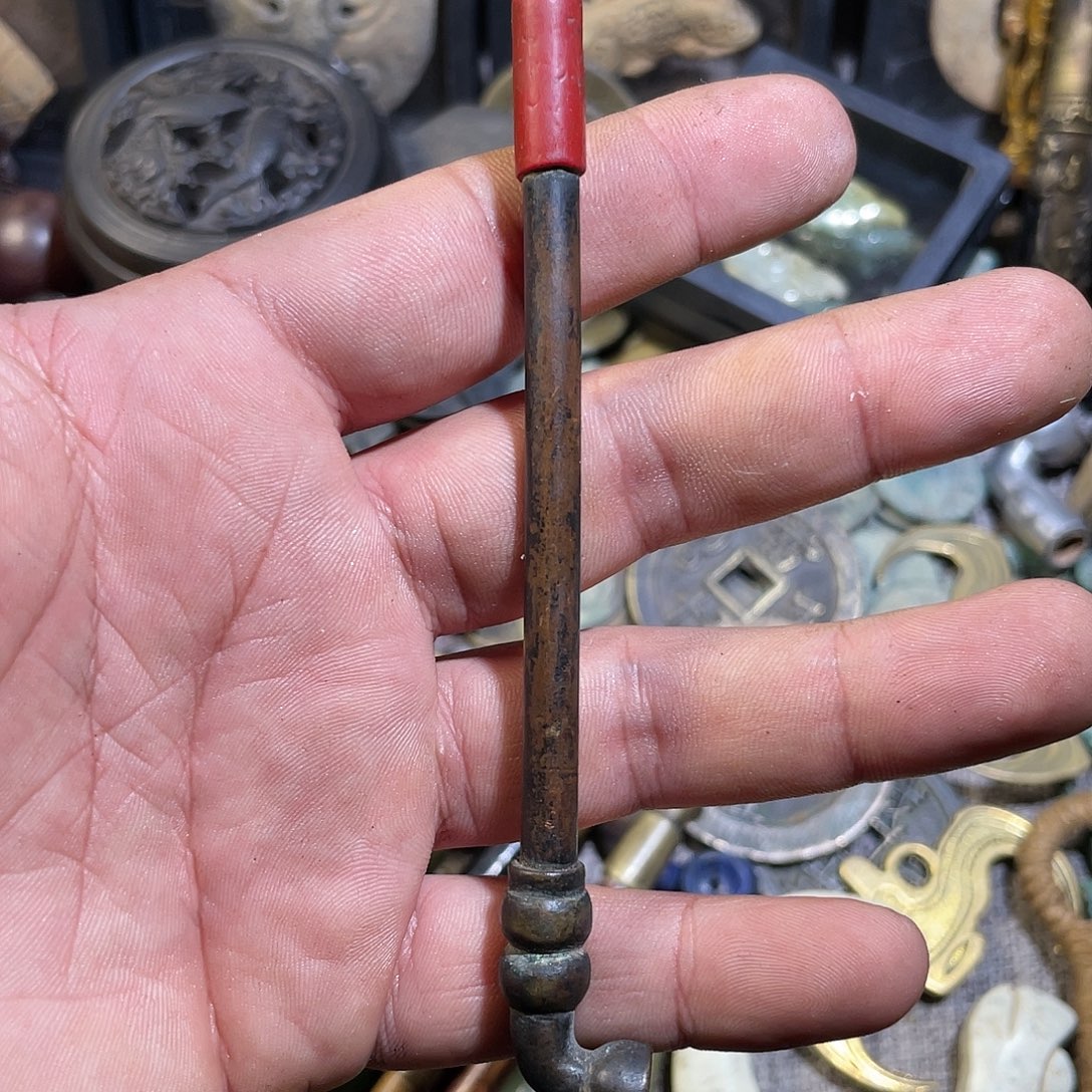 王***雄黄铜工艺品烟袋锅