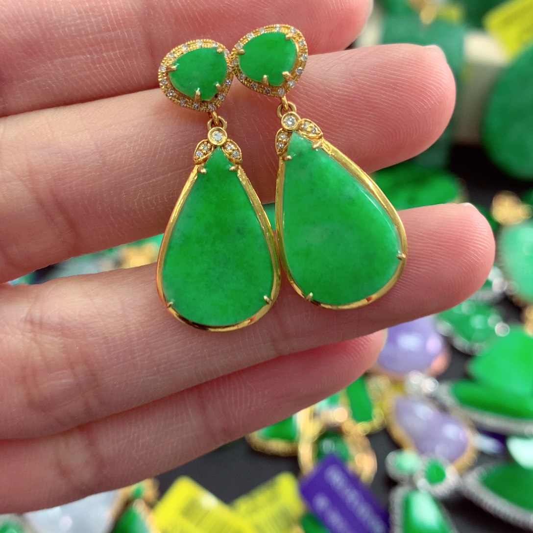 翡翠18K金镶嵌吊坠(不含链)