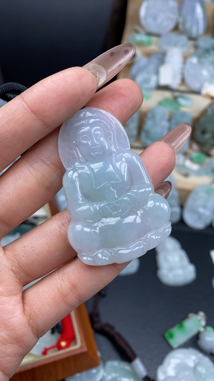 天然翡翠玉观音吊坠