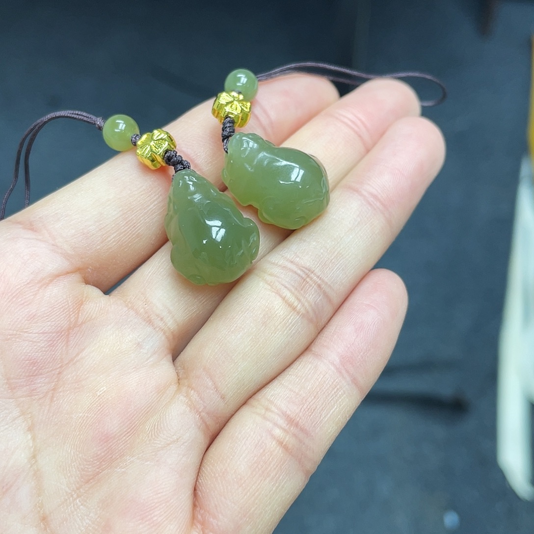 和田玉未镶嵌手镯拍一发一