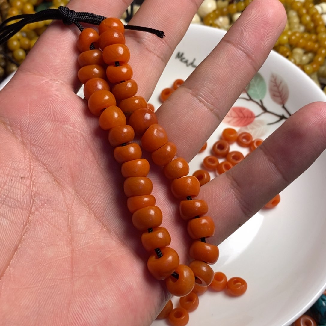 琉璃颈饰好看的配饰