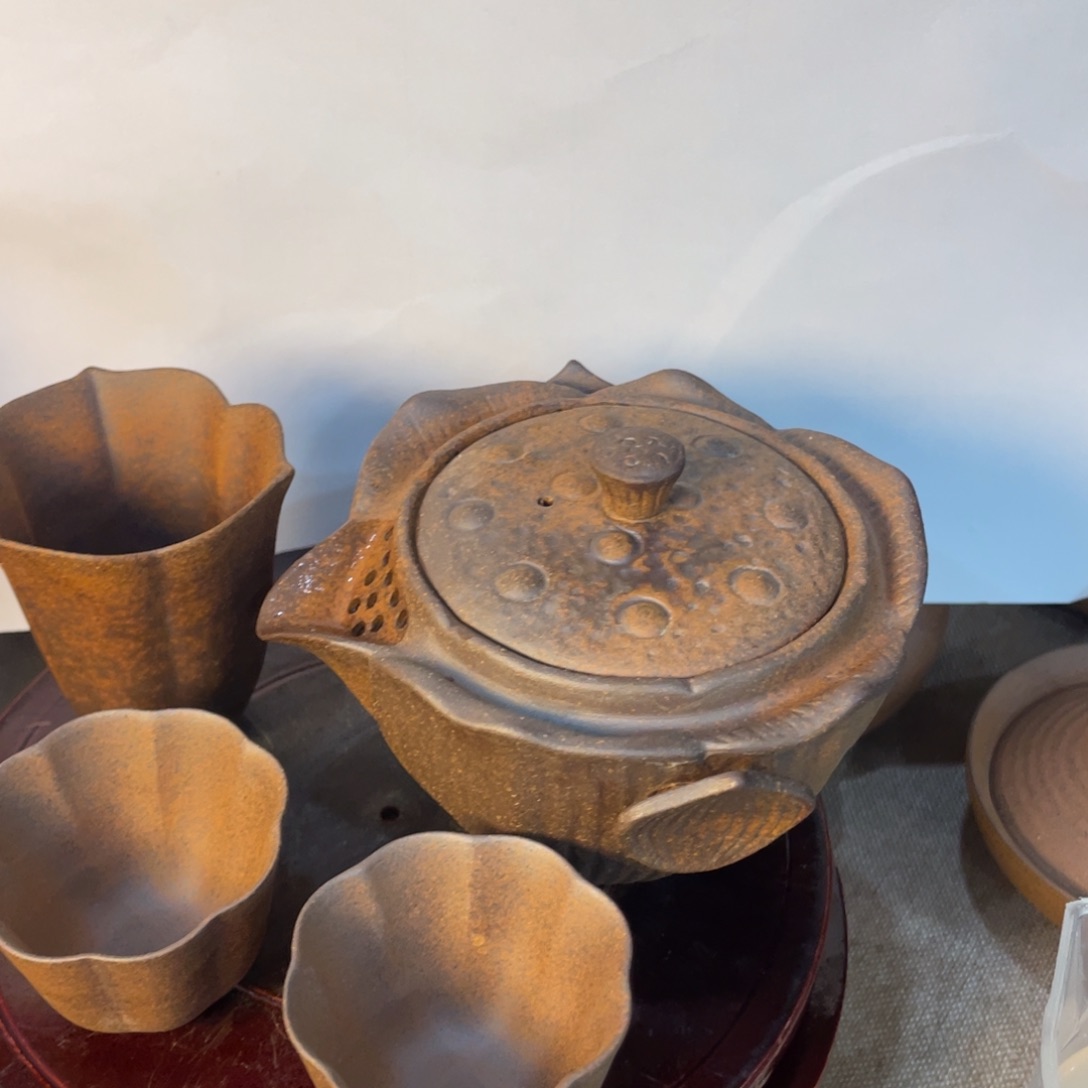 ღ***ヾ莲花手抓壶140毫升配3只杯子