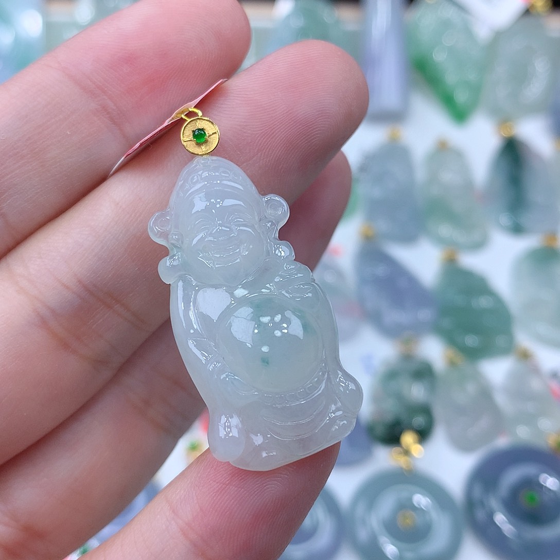 翡翠颈饰18K金镶嵌财神