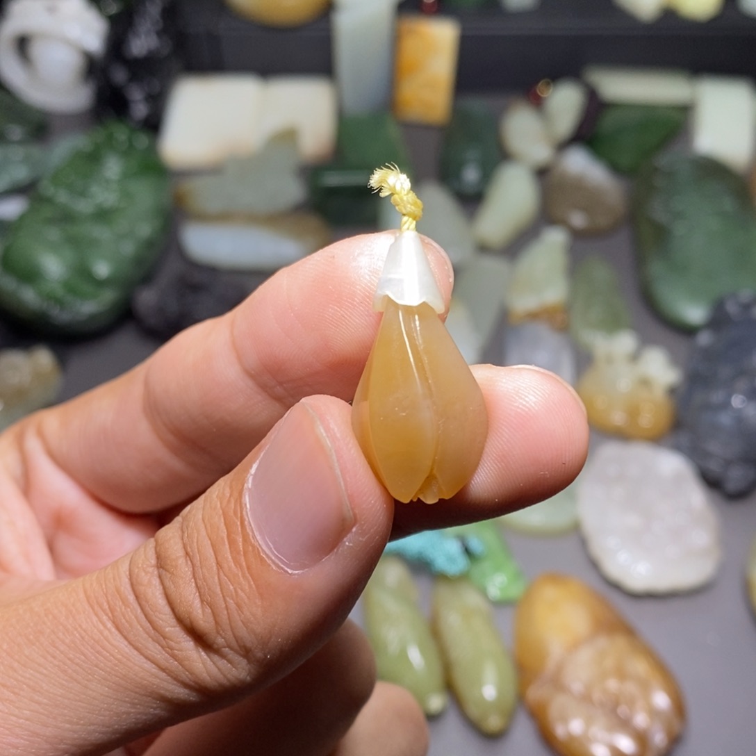 颈饰未镶嵌和田玉