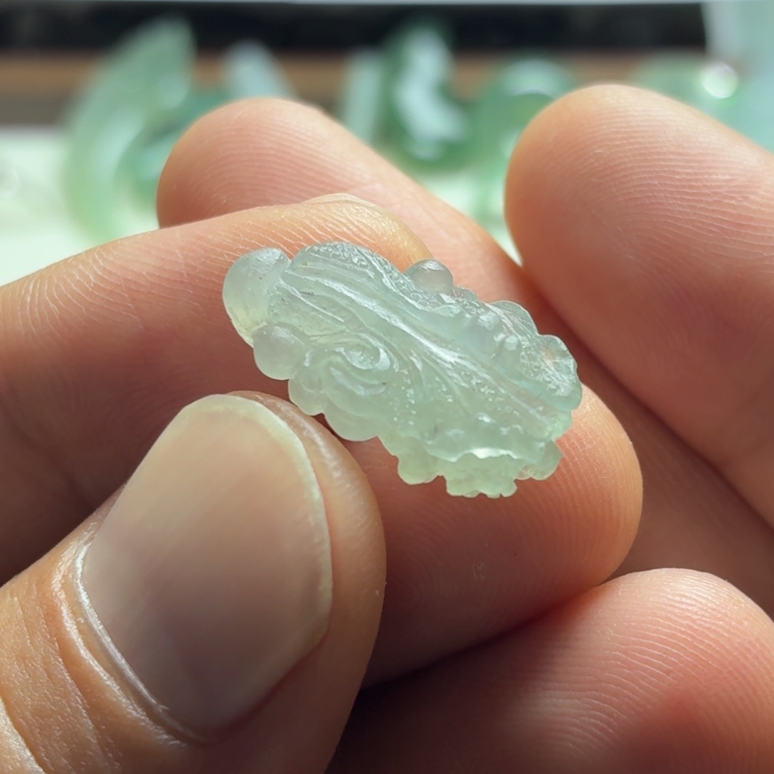 定制翡翠未镶嵌白菜