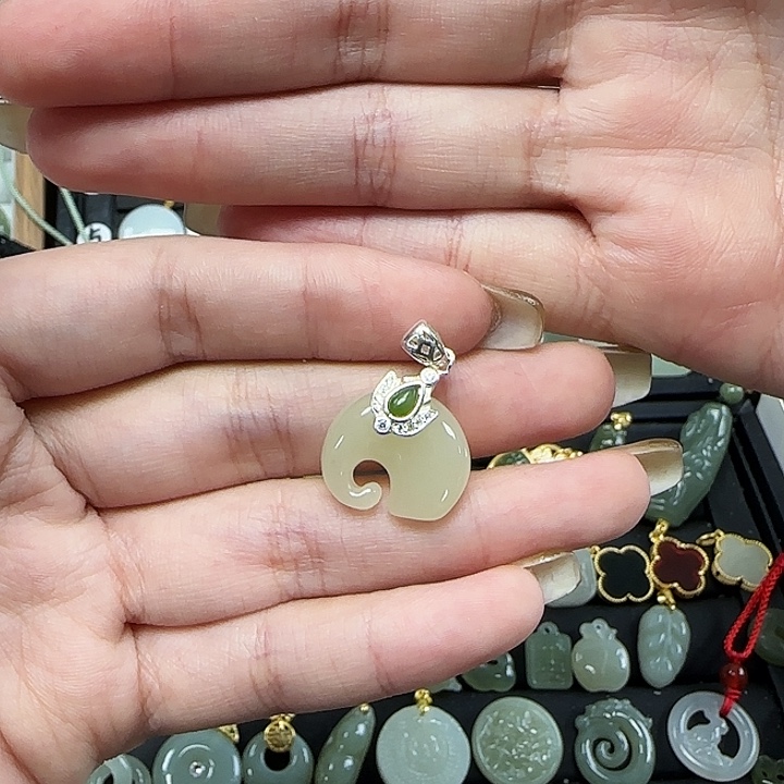 和田玉颈饰银S925镶嵌