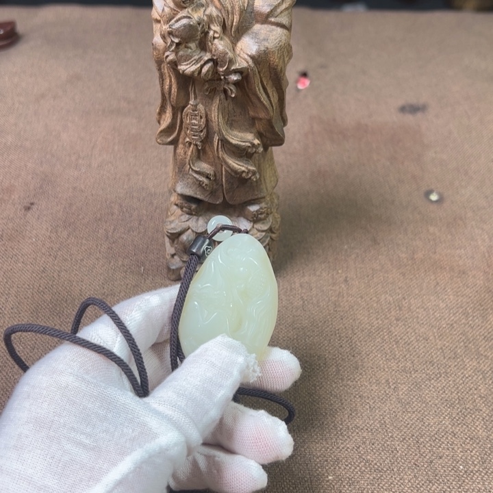 精品摆件工艺品等