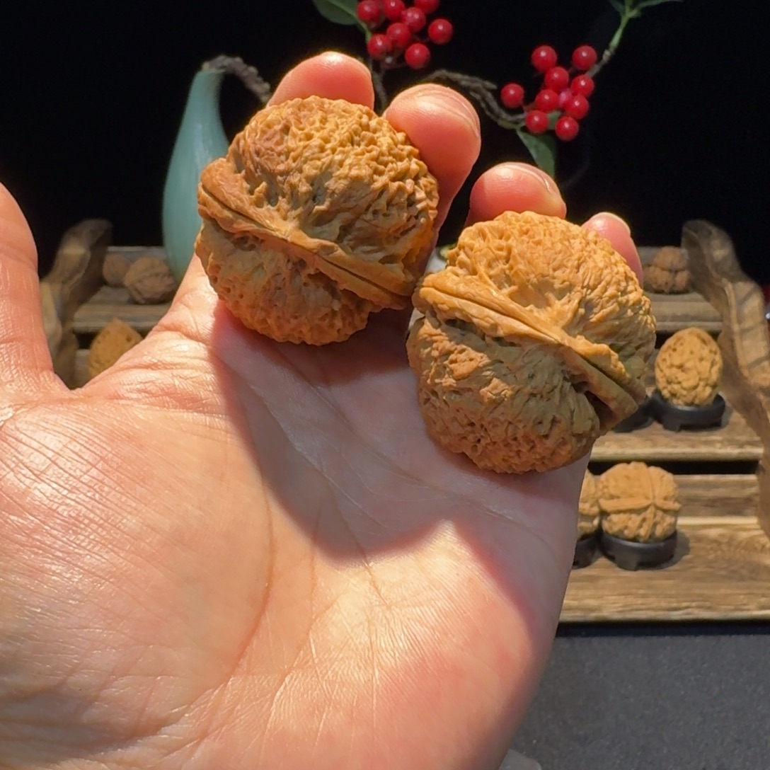 文玩核桃把件云南铁核桃13