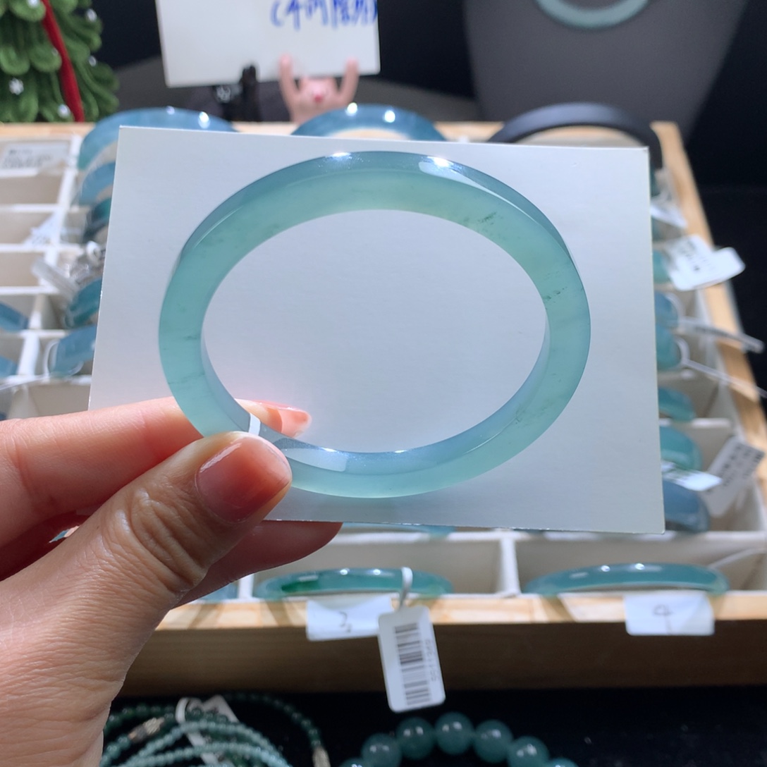 翡翠未镶嵌手镯冰晴