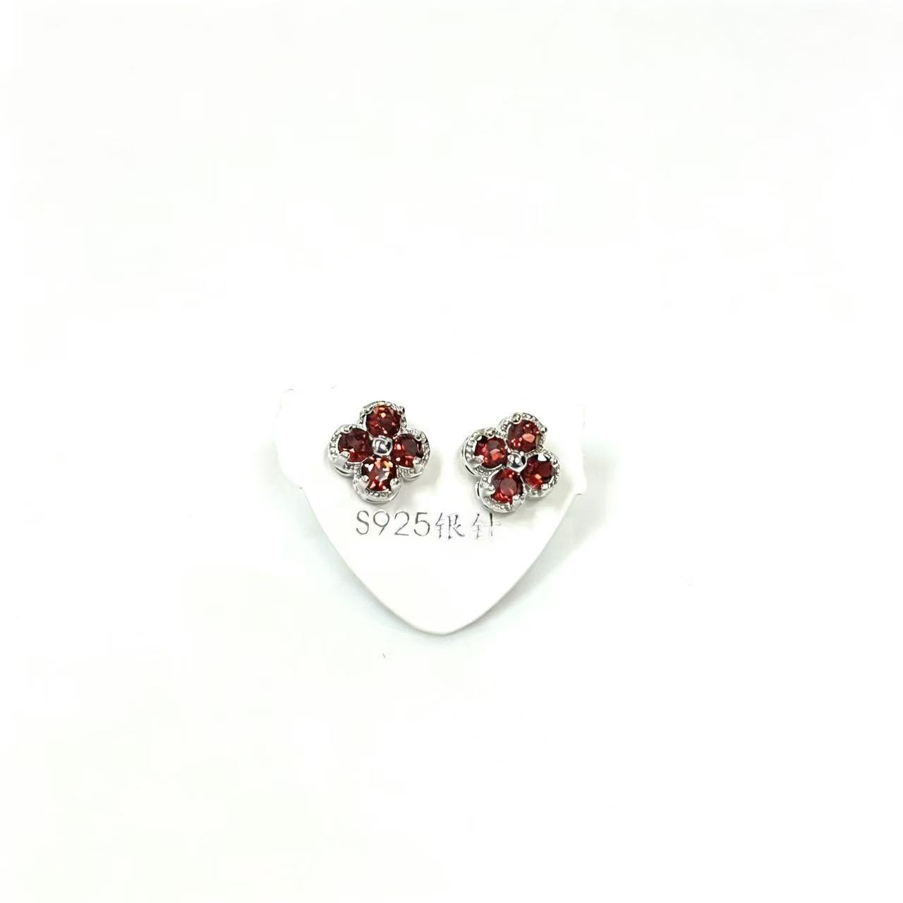 石榴石四叶草耳钉*（多样性发一件）