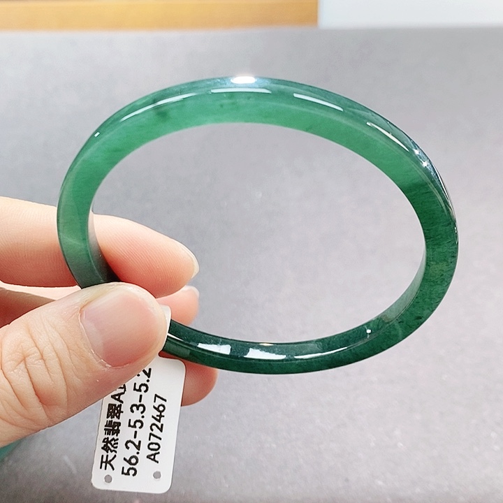 【闪购商品】翡翠手镯（圆镯）未镶嵌