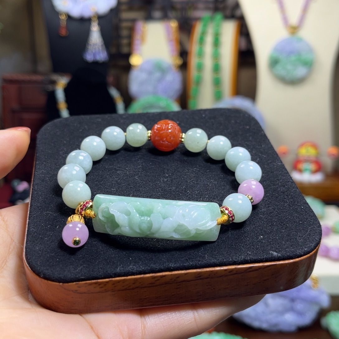 翡翠未镶嵌颈饰天然翡翠