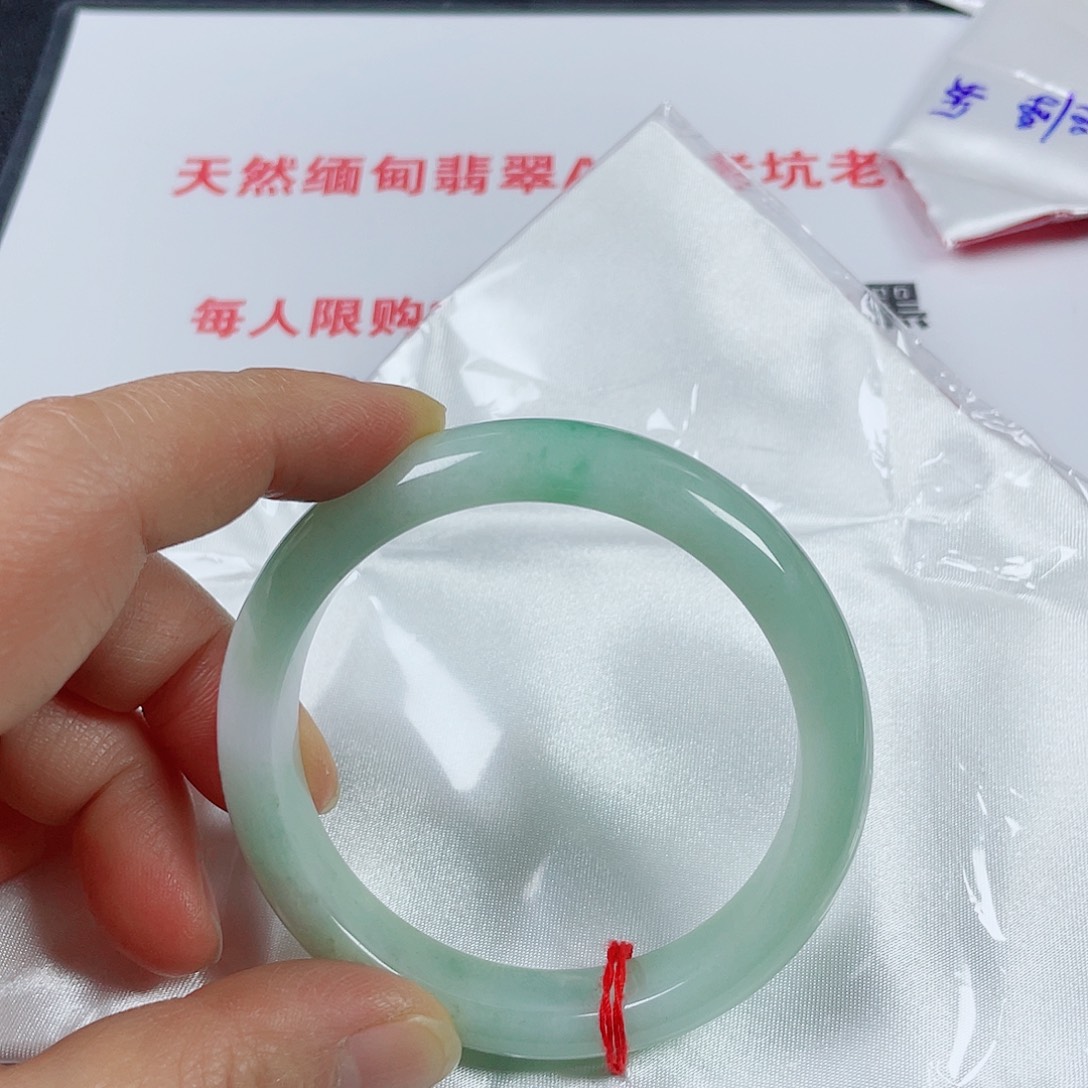 无***爱翡翠未镶嵌手镯天然翡翠手镯57.5