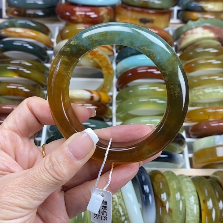 蛇纹石玉未镶嵌手镯58