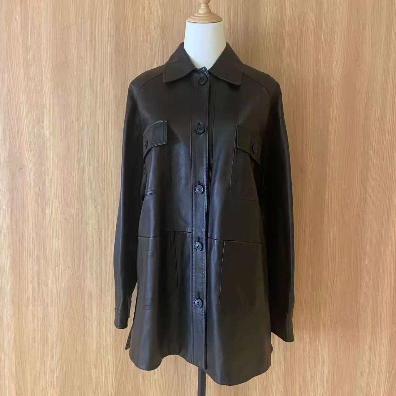 99新 MIU MIU/缪缪 中长款皮衣外套/39888631/代卖服务/12期免息