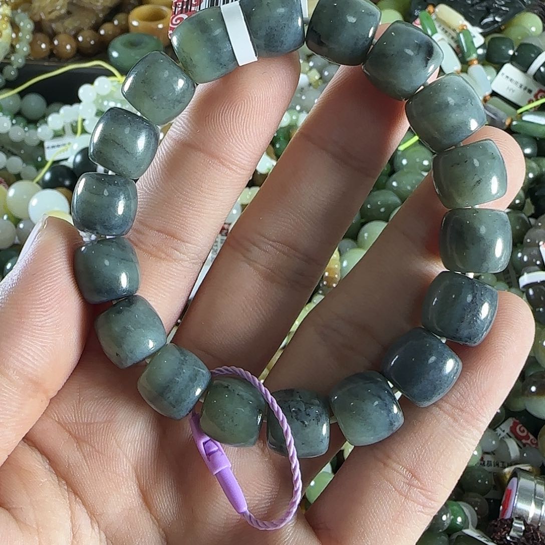 和田玉手链未镶嵌69