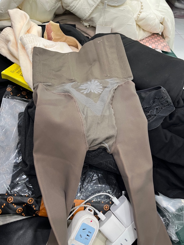 和尚推荐女士特价空姐灰加绒光腿神器