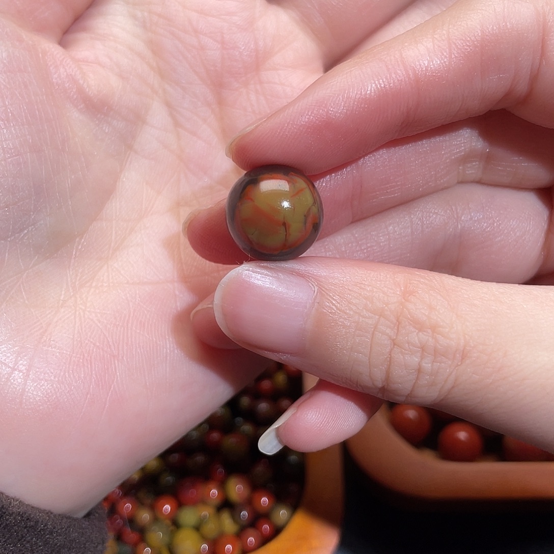 浪***儿南红玛瑙未镶嵌圆珠