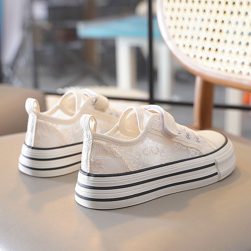 2025新款春秋儿童帆布鞋女童小白鞋夏季网面透气镂空厚底增高鞋子