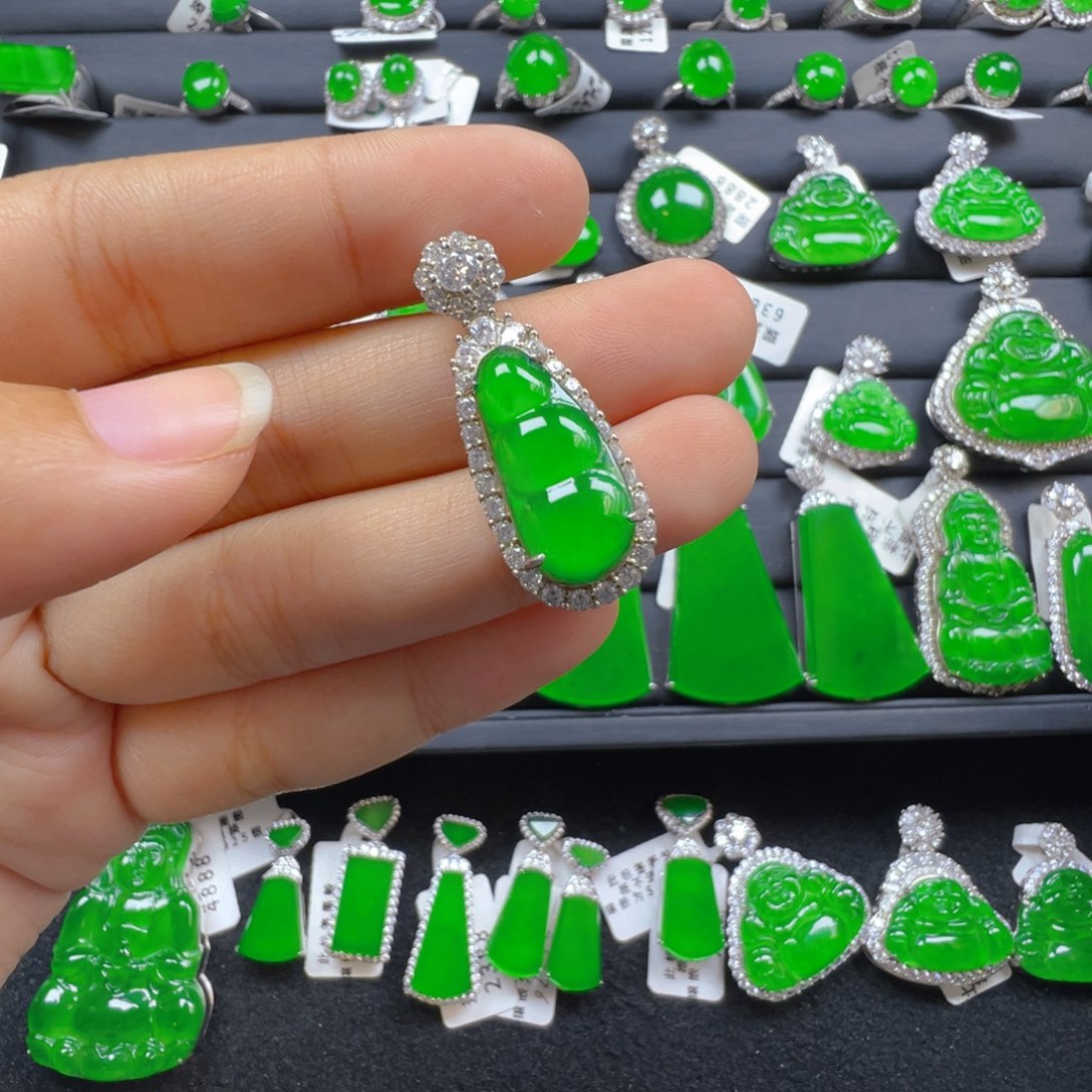 翡翠银S925镶嵌颈饰