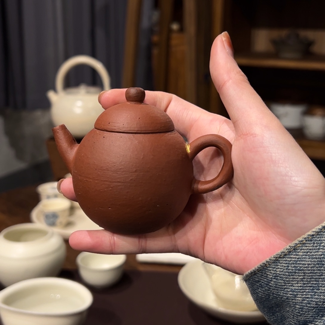 摆件陶瓷。     陶瓷。