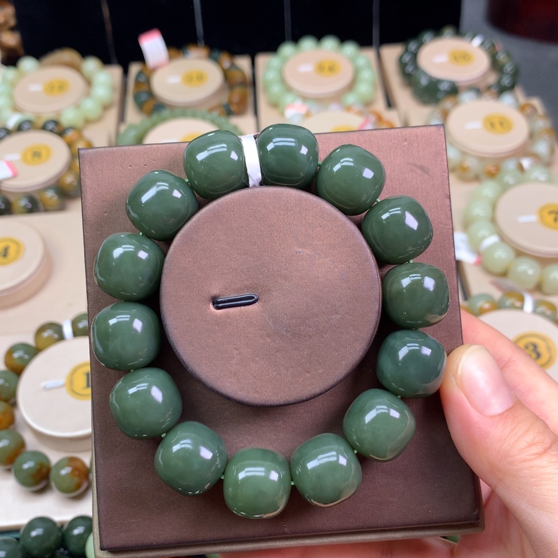 和田玉未镶嵌手链