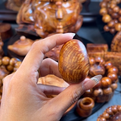 松木（琥珀木）把件