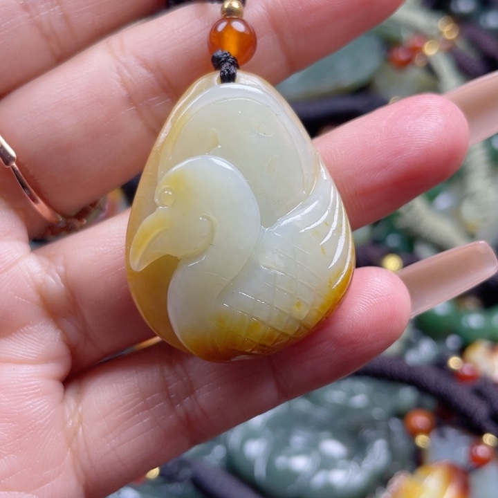 和田玉颈饰未镶嵌