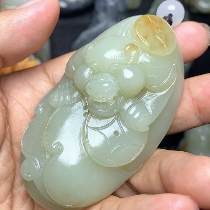 颈饰未镶嵌和田玉