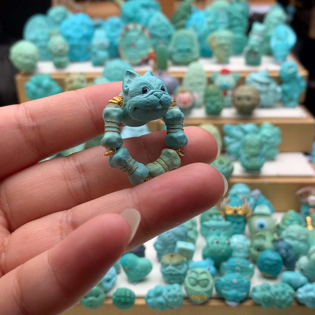 绿松石颈饰18K金镶嵌