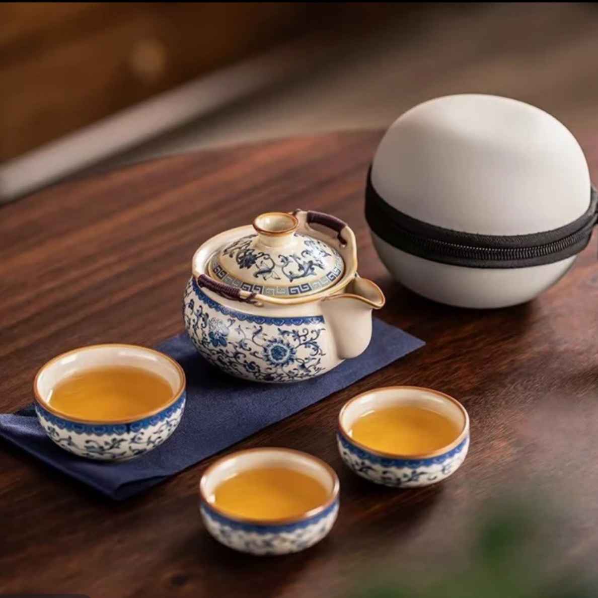 36 青花缠枝莲手抓壶户外便携功夫旅行茶具套装陶瓷一壶三杯➕盘