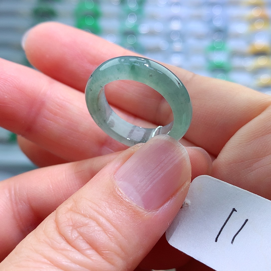 翡翠未镶嵌戒指11号
